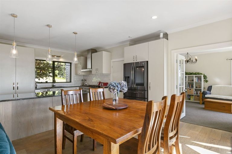 Photo of property in 251 Kaipara Road, Papakura, 2582