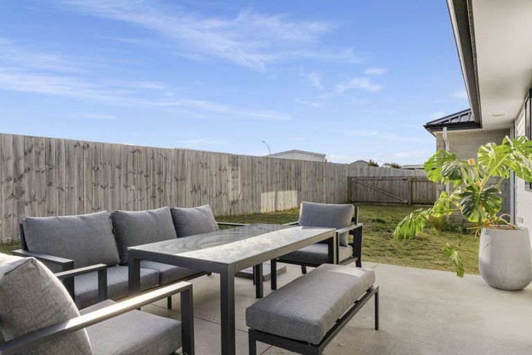 Photo of property in 17 Lion Place, Papamoa, 3118