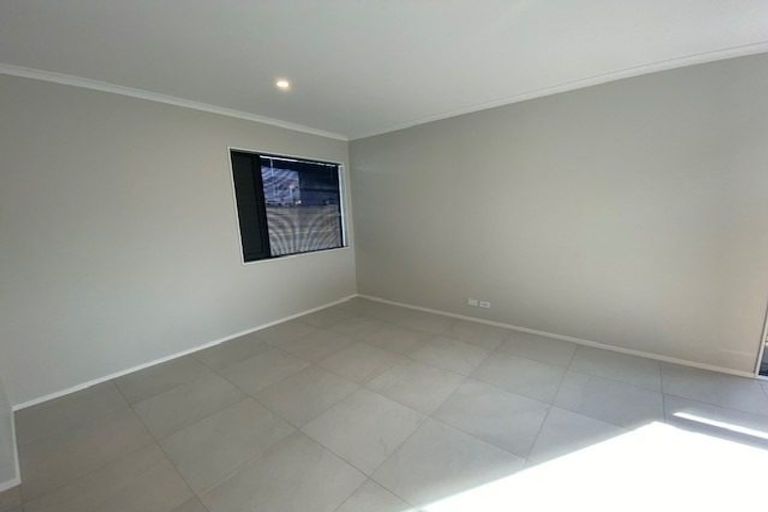 Photo of property in 120 Symes Drive, Red Beach, 0932