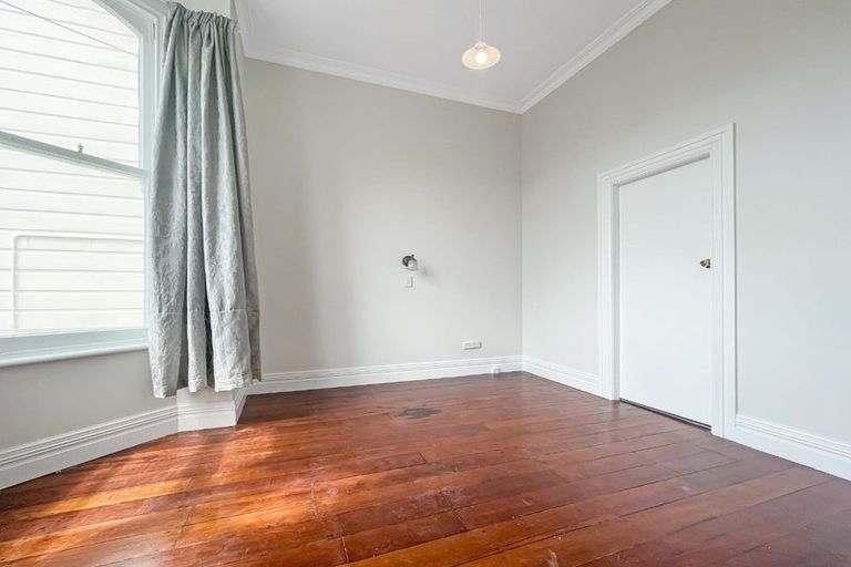 Photo of property in 250 Adelaide Road, Newtown, Wellington, 6021