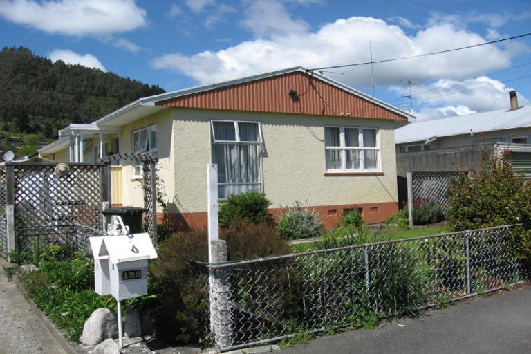 Photo of property in 2/125 Tipahi Street, Nelson South, Nelson, 7010