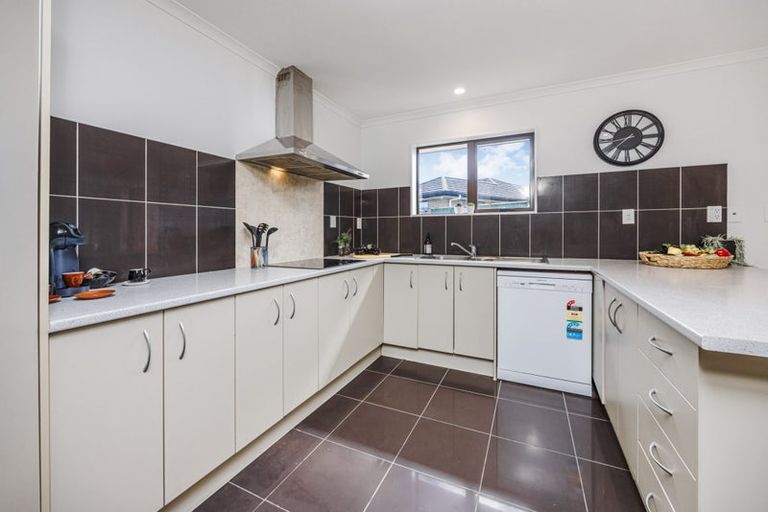 Photo of property in 16 Lili Road, Tuakau, 2121