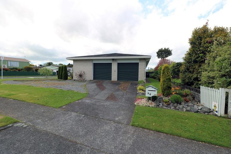 Photo of property in 26 Oberon Street, Stratford, 4332