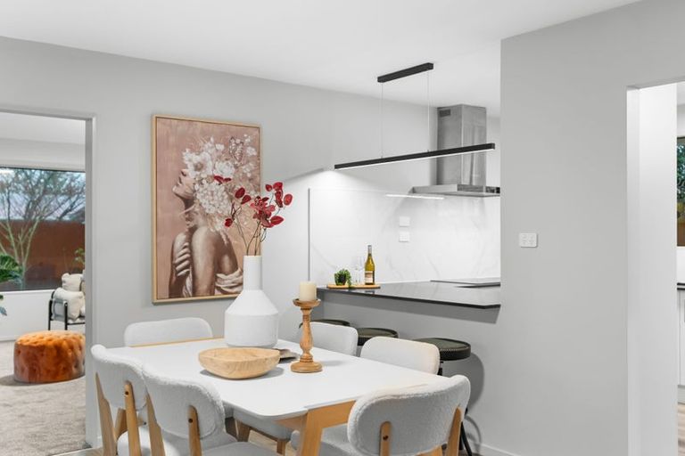 Photo of property in 12 Juniper Place, Burnside, Christchurch, 8053