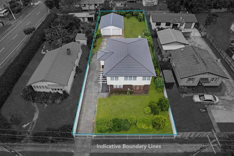 Photo of property in 14 Miro Road, Mangere Bridge, Auckland, 2022