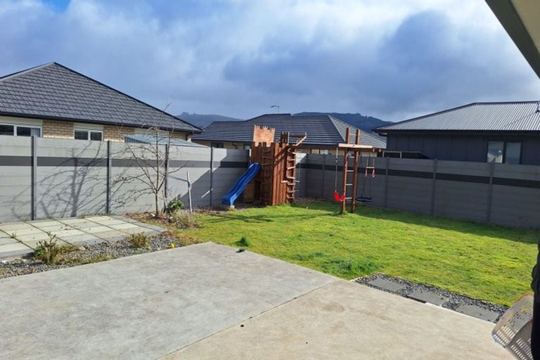 Photo of property in 29 Hopkirk Avenue, Wallaceville, Upper Hutt, 5018