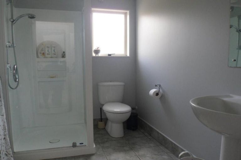 Photo of property in 40 Waverton Terrace, Churton Park, Wellington, 6037