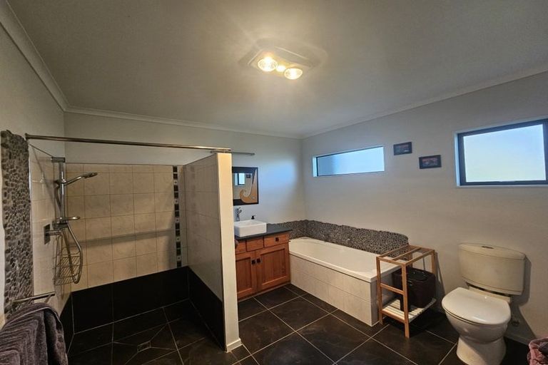 Photo of property in 306r Waitaha Road South, Welcome Bay, Tauranga, 3175