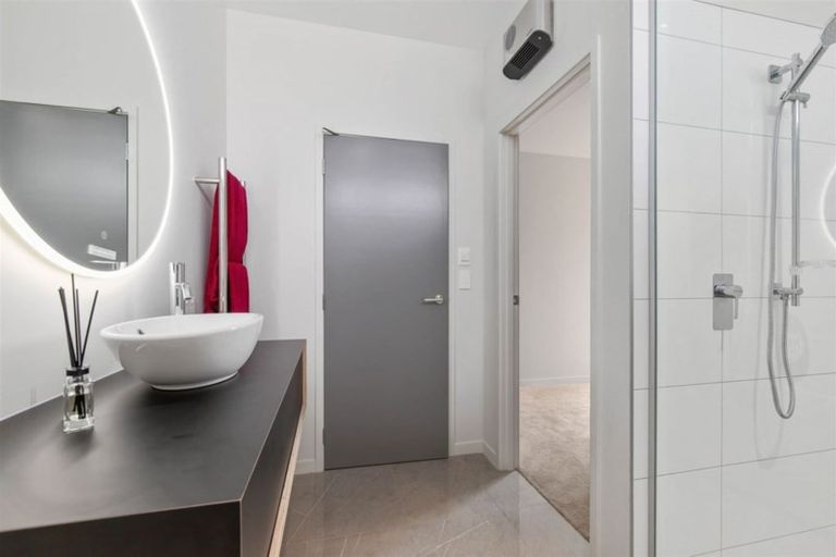 Photo of property in 39 Hyland Street, Wanaka, 9305