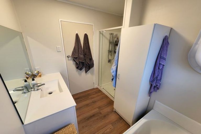 Photo of property in 303 Wellington Road, Wainuiomata, Lower Hutt, 5014