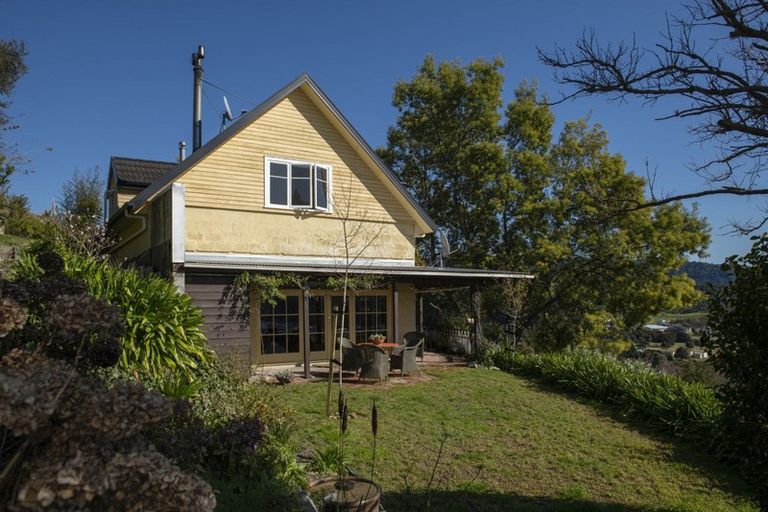 Photo of property in 51 Boons Valley Road, Waikawa, Picton, 7220