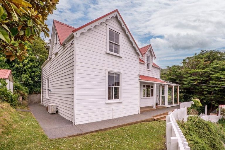 Photo of property in 34 Cressy Terrace, Lyttelton, 8082