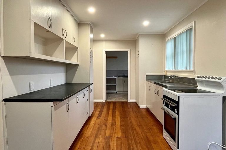 Photo of property in 2 Giesen Road, Feilding, 4702