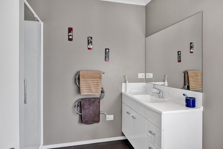 Photo of property in 239a Glover Road, Hawera, 4610