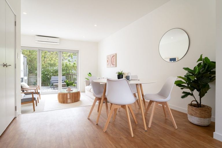 Photo of property in 32u8 Dr Taylor Terrace, Johnsonville, Wellington, 6037