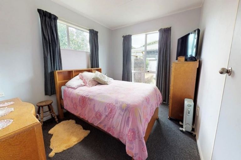 Photo of property in 13 Morgan Crescent, Levin, 5510