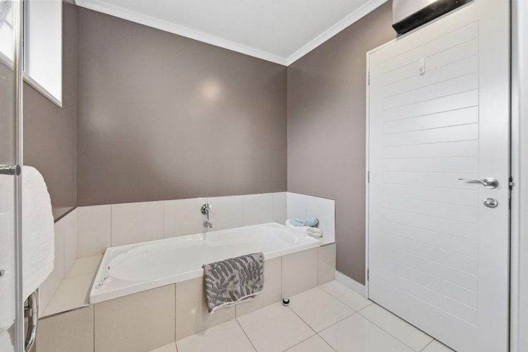 Photo of property in 36a Woodbury Street, Avonhead, Christchurch, 8042