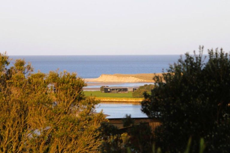 Photo of property in 21 Seascape Crescent, Waipu, 0582