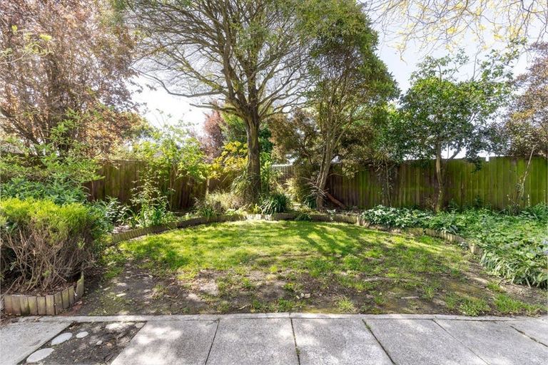 Photo of property in 89 Oakhampton Street, Hornby, Christchurch, 8042