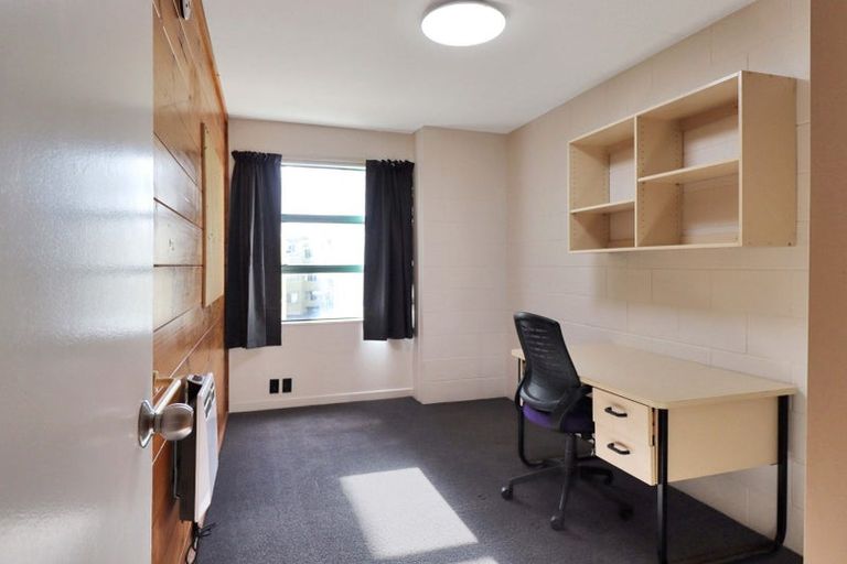 Photo of property in Te Awhina Apartments, 26/22u Sussex Street, Mount Cook, Wellington, 6021