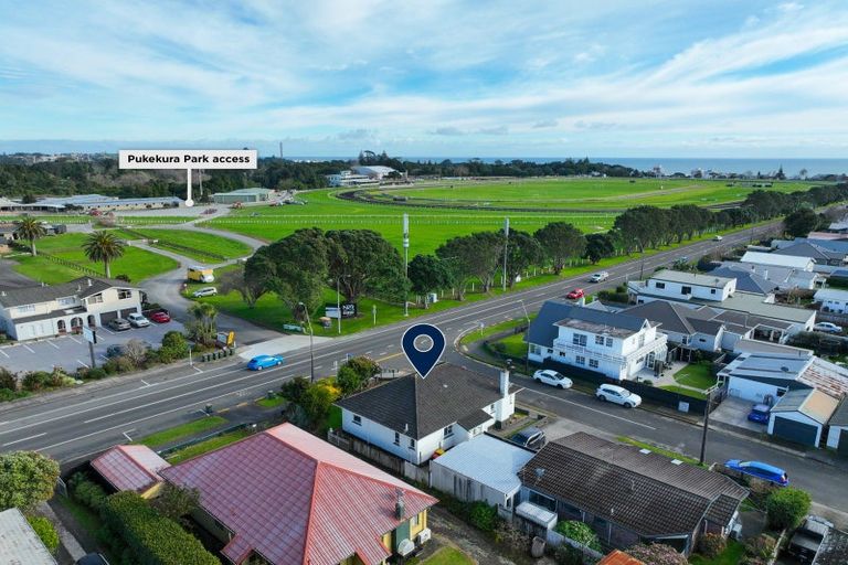 Photo of property in 187 Coronation Avenue, Welbourn, New Plymouth, 4310