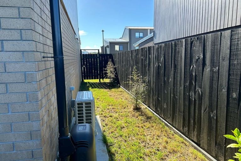 Photo of property in 61 Selo Street, Glen Eden, Auckland, 0602