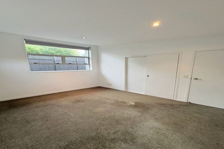 Photo of property in 86 Parr Terrace, Castor Bay, Auckland, 0620
