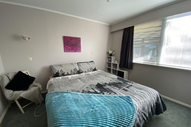 Photo of property in 79 Larsen Crescent, Tawa, Wellington, 5028
