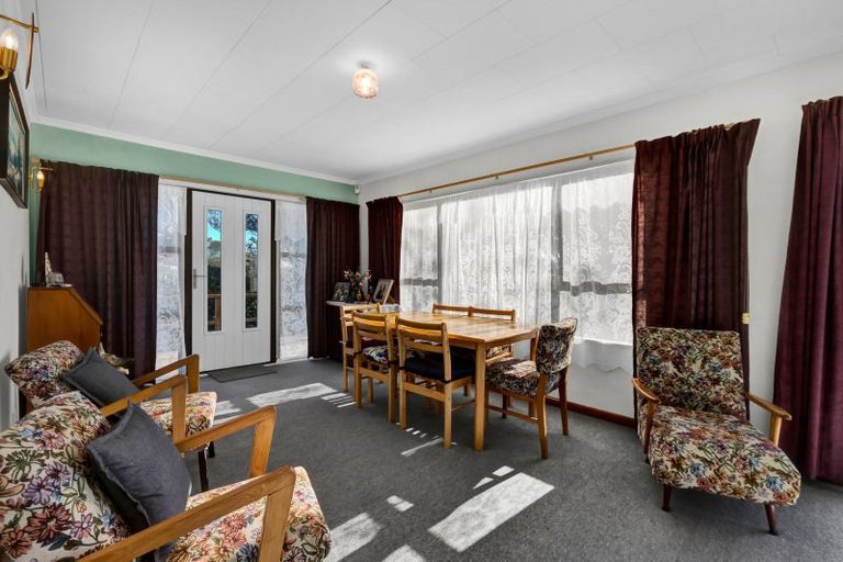 Photo of property in 1 Towai Street, Inglewood, 4330