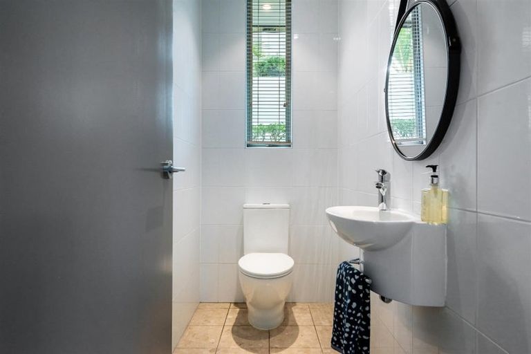 Photo of property in 22b Beach Road, Castor Bay, Auckland, 0620