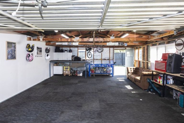 Photo of property in 7 Dalglish Place, Hoon Hay, Christchurch, 8025