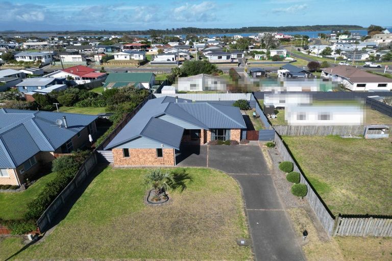 Photo of property in 64 Andrews Street, Foxton Beach, Foxton, 4815