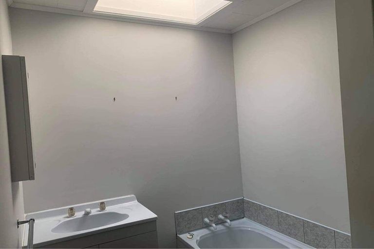 Photo of property in 110 Kelvin Grove Road, Kelvin Grove, Palmerston North, 4414