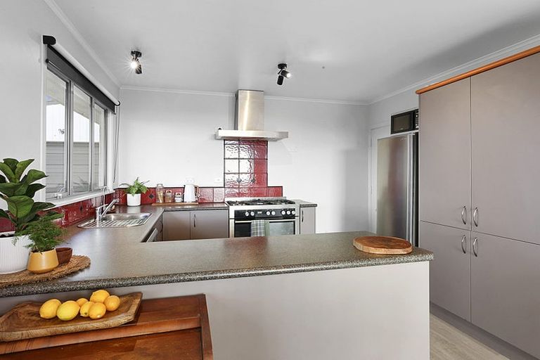 Photo of property in 1467 Mangorei Road, Mangorei, New Plymouth, 4371