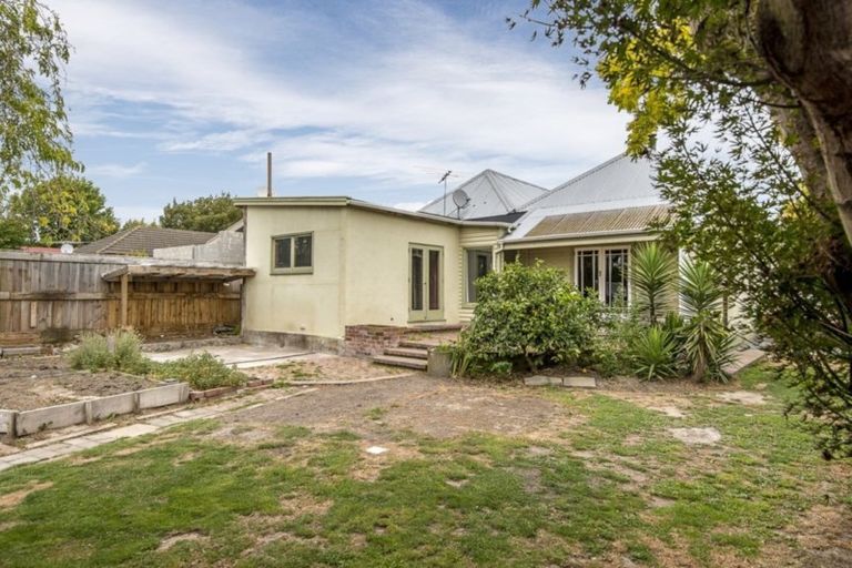 Photo of property in 42 Whiteleigh Avenue, Addington, Christchurch, 8024