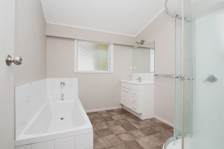 Photo of property in 38 Queen Street, Cambridge, 3434