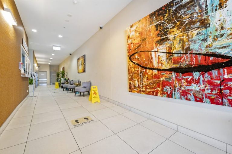 Photo of property in 301/17 Osterley Way, Manukau, Auckland, 2104