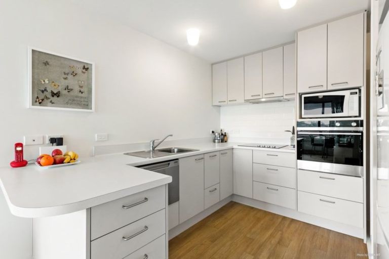 Photo of property in 103/104 Edinburgh Street, Pukekohe, 2120
