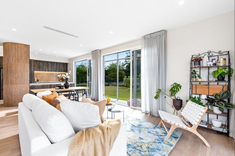 Photo of property in 6 Maeha Drive, Matakana, 0985