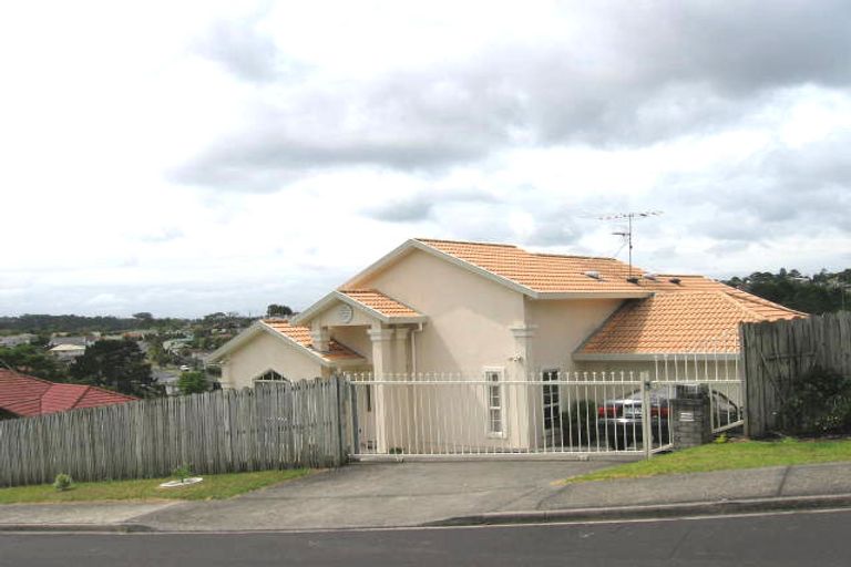 Photo of property in 4 Tern Place, Unsworth Heights, Auckland, 0632
