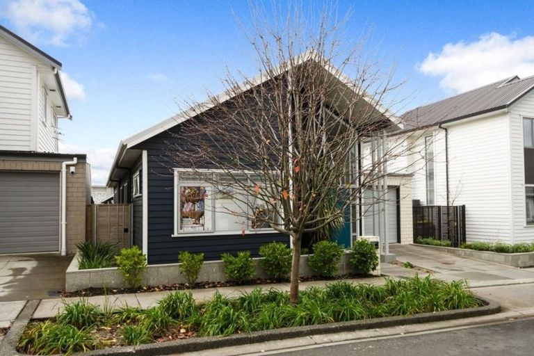 Photo of property in 8 Poaka Road, Hobsonville, Auckland, 0618