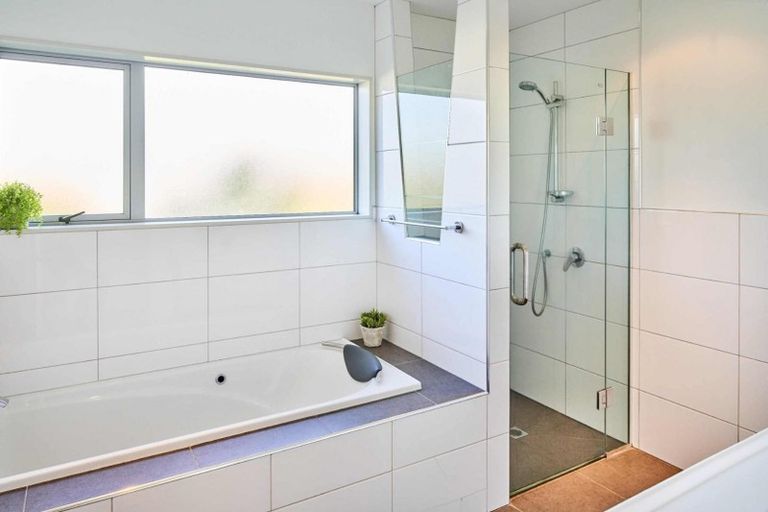 Photo of property in 21 Paparoa Crescent, Aotea, Porirua, 5024