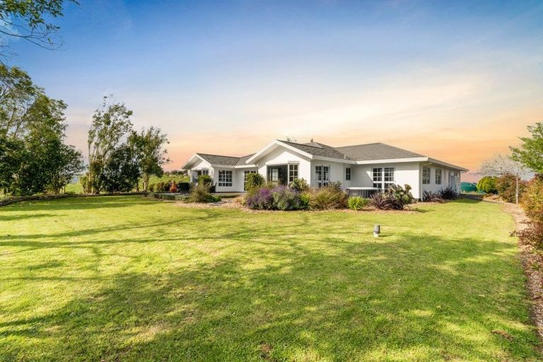 Photo of property in 10 Trig Road, Tuakau, 2694