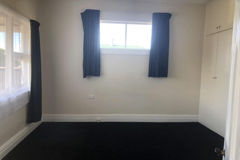 Photo of property in 2 Cecil Place, Waltham, Christchurch, 8023