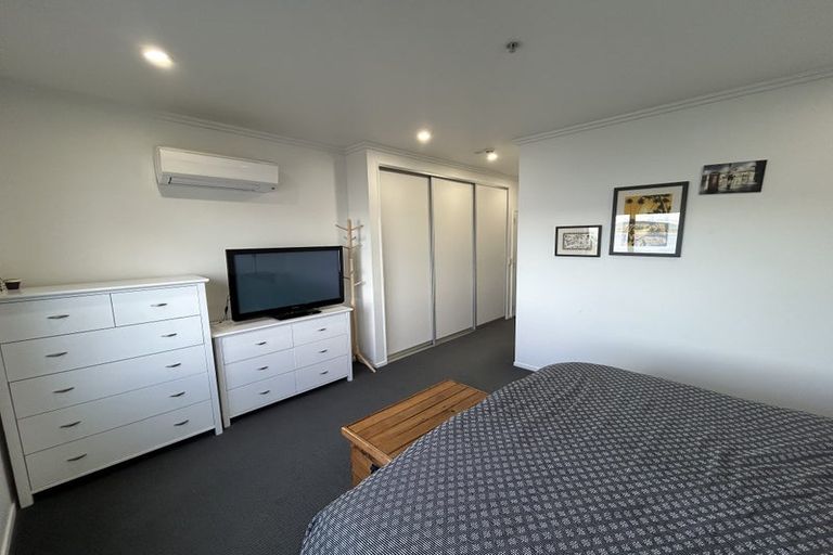 Photo of property in 2/51 Dive Crescent, Tauranga, 3110