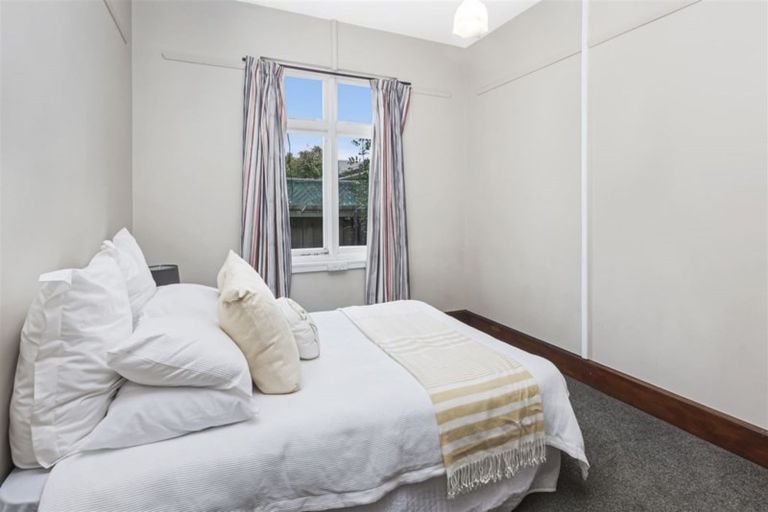 Photo of property in 26 Gamblins Road, Saint Martins, Christchurch, 8022