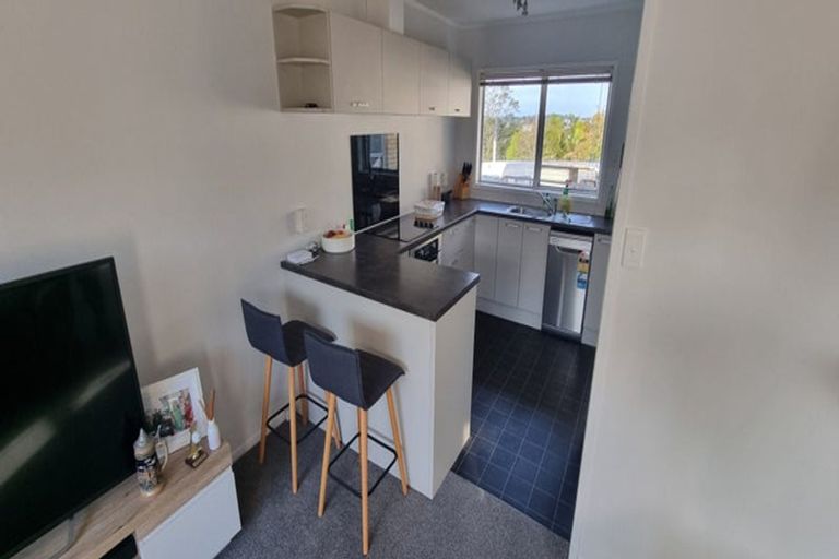 Photo of property in 2/137 Rangatira Road, Beach Haven, Auckland, 0626
