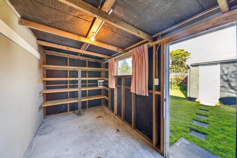 Photo of property in 18a Coopers Road, Dallington, Christchurch, 8061