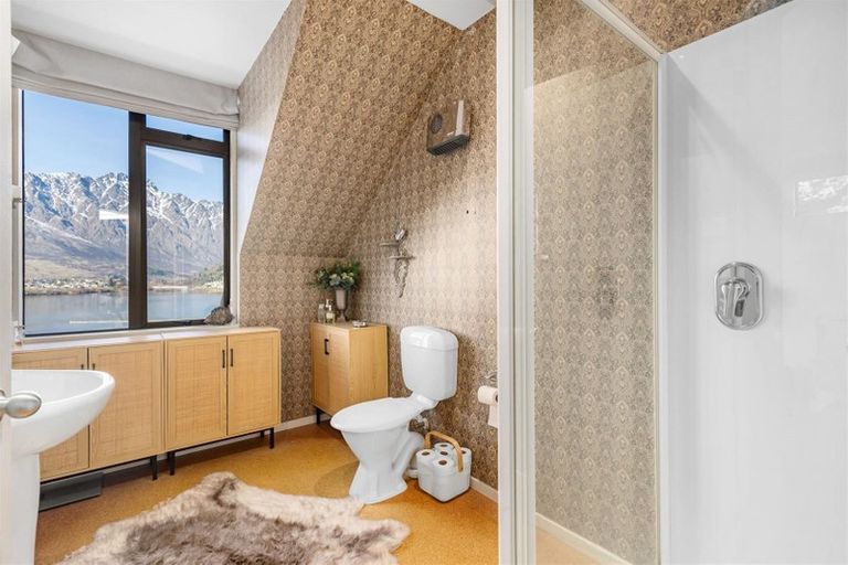 Photo of property in Marina Village, 10/10 Marina Drive, Frankton, Queenstown, 9300