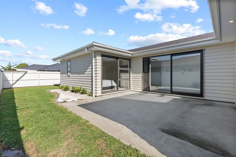 Photo of property in 23 Treestump Road, Takanini, 2112